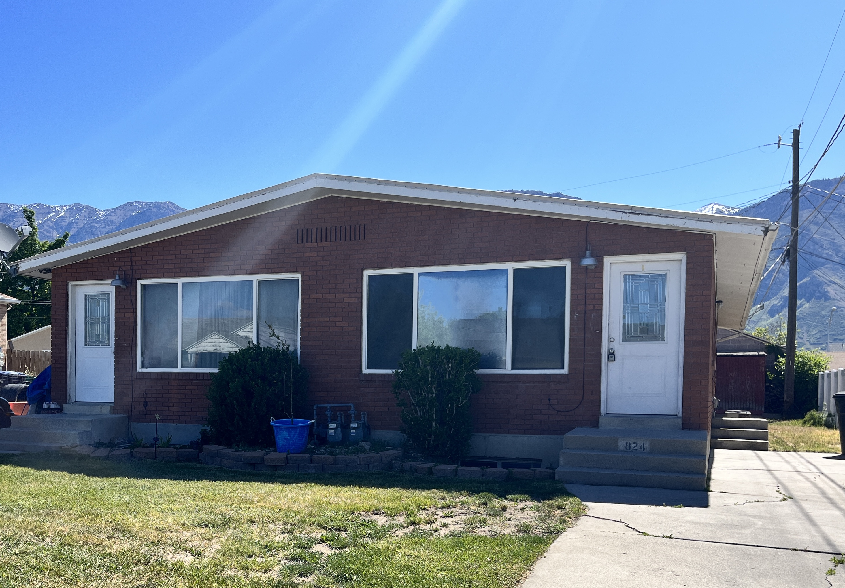 824 N 750 West - 824